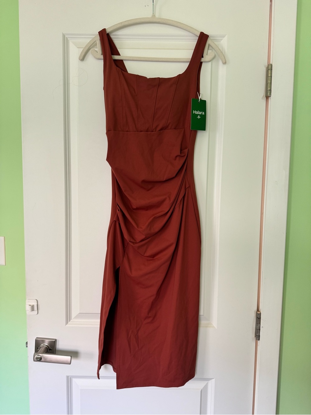 HALARA Ruched bodycon Midi Dress Sequoia - NWT